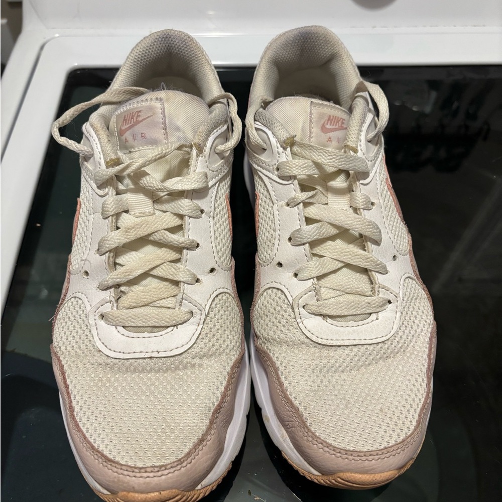 Nike Women’s Air Max